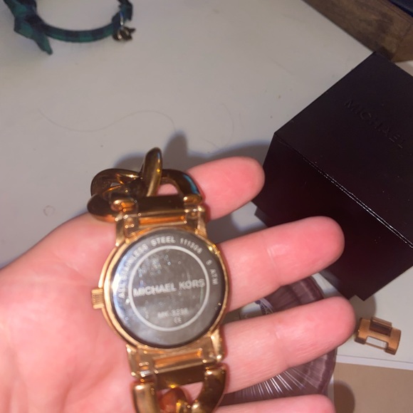 Michael Kors watch - Picture 5 of 5